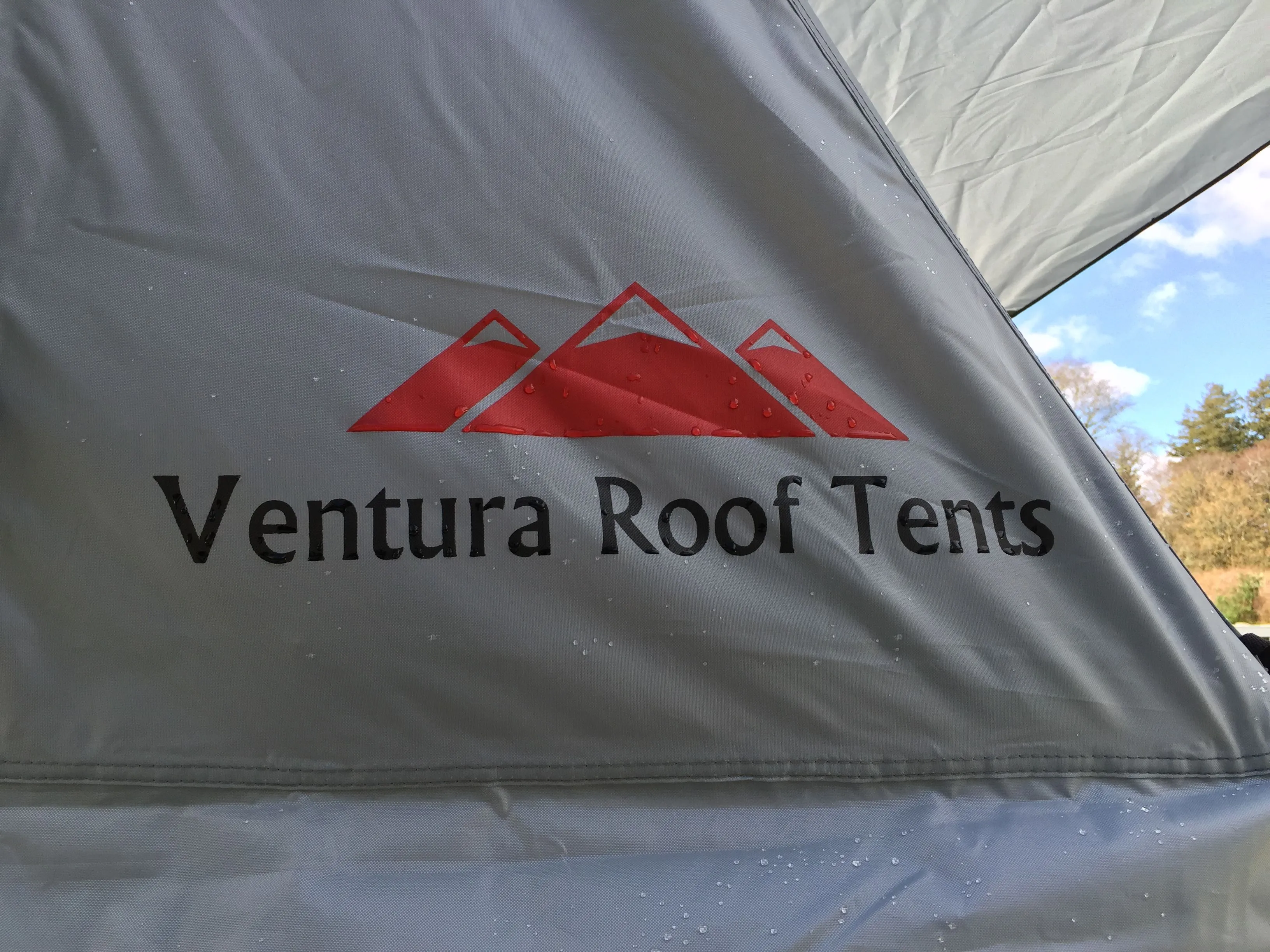 ** BLACK FRIDAY DEAL ** Ventura Deluxe 1.4 Roof Top Tent   Annex   FREE Thermal Liner