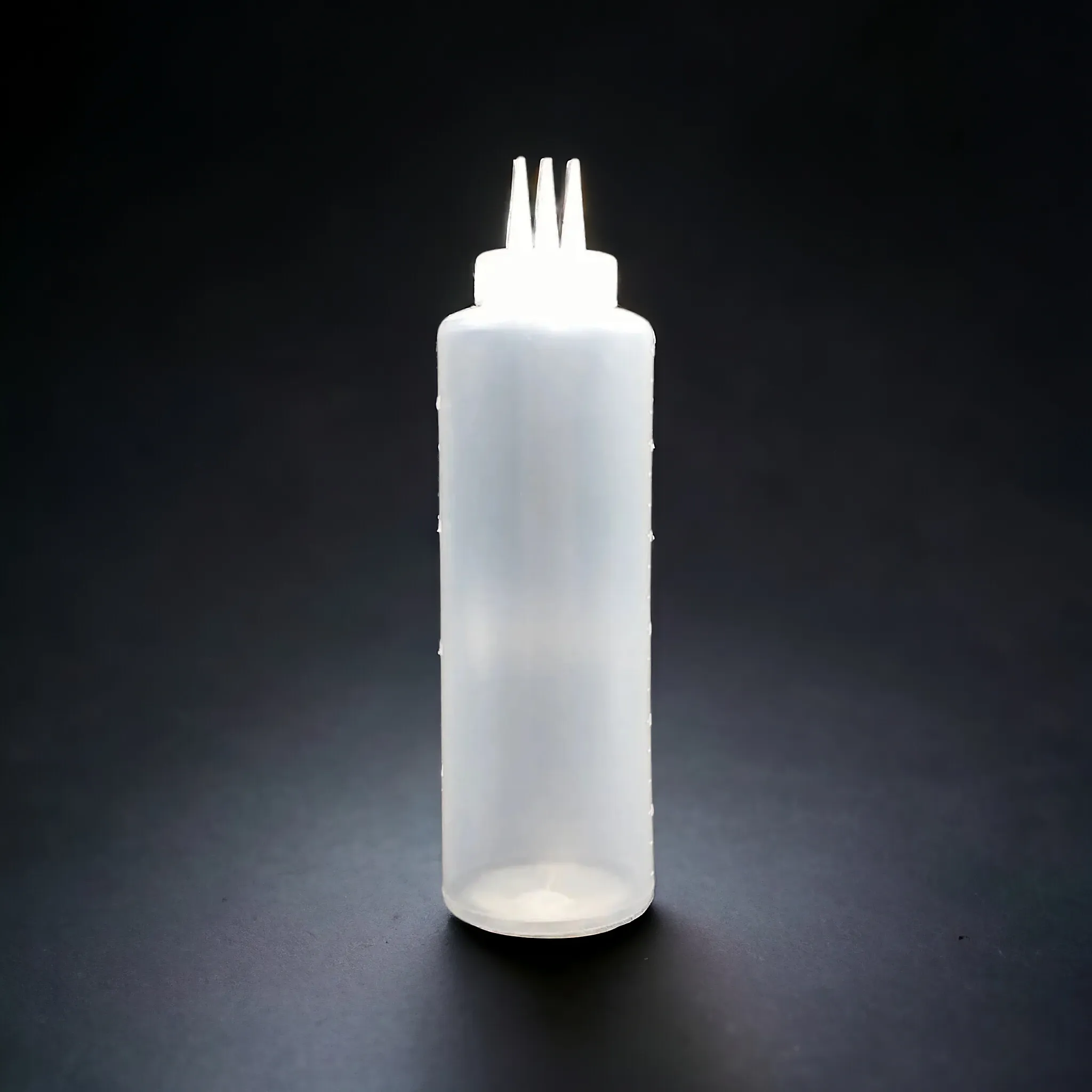 650ml 3-Hole Sauce Condiment Plastic Bottle with Measurements